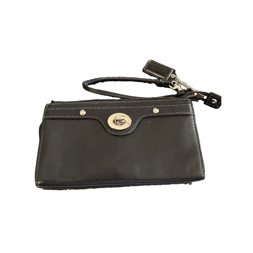 COACH Vintage Classic Black Leather Turn Lock Front Wristlet Wallet Hangtag